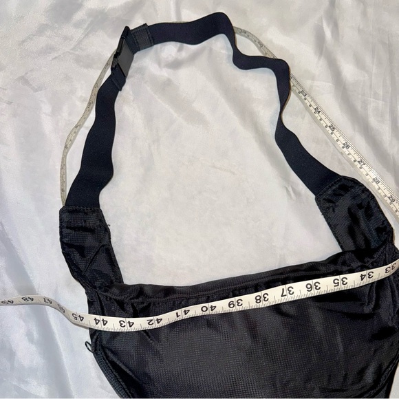 PINK Victoria’s Secret Black White Convertible Backpack Fanny Waist Pack - Picture 9 of 11